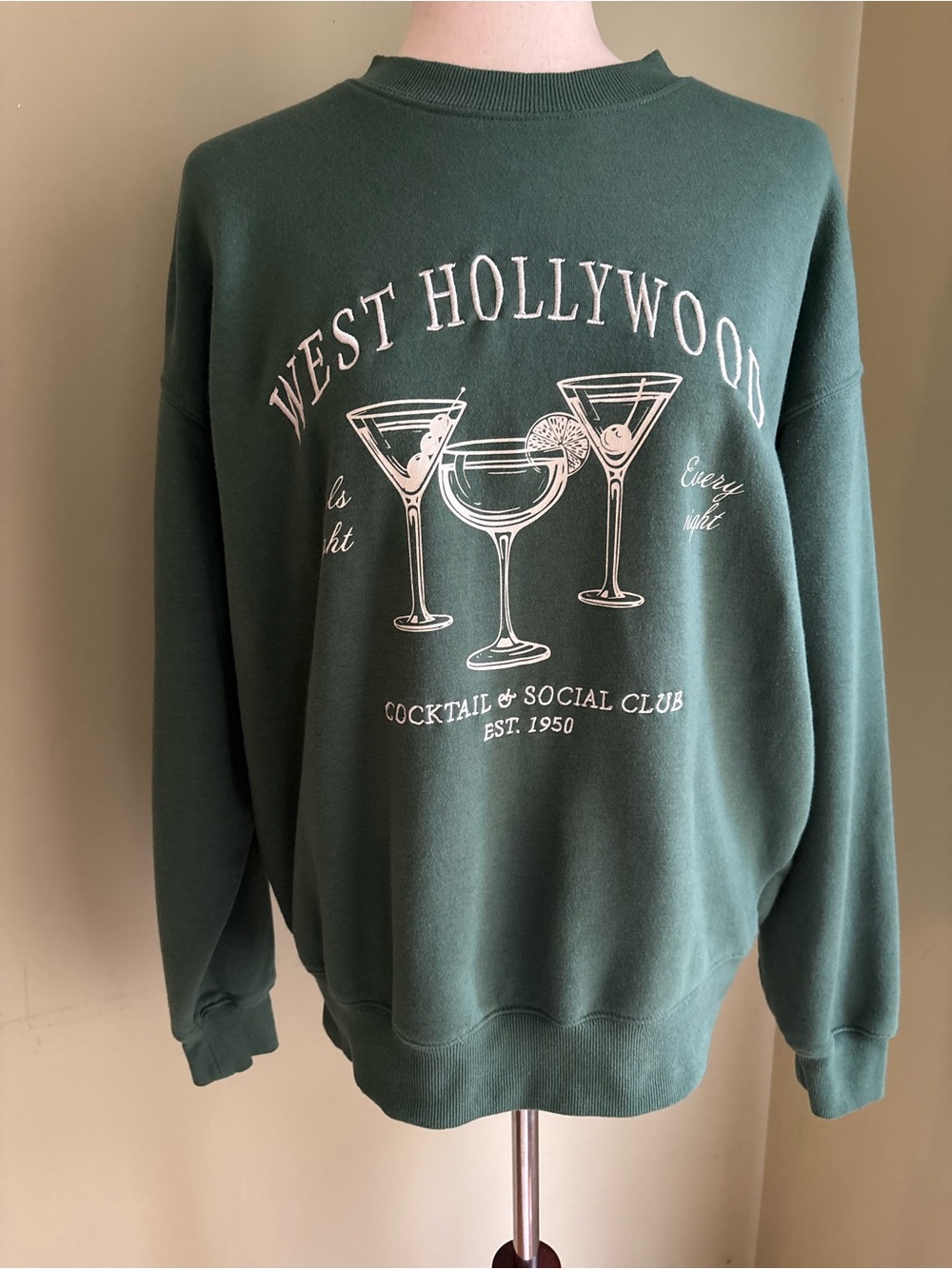 Lazy Sunday green round neck sweatshirt w/“West Hollywood Cocktail” graphic M.